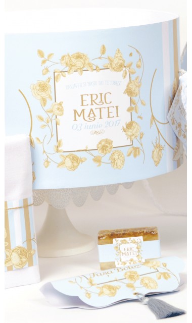 Trusou botez albastru brodat pentru baieti cu trandafiri aurii, Golden Rose 7